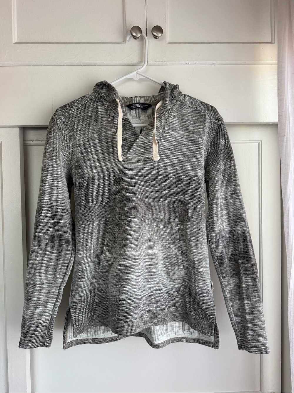 Women’s North Face Gray Hooded Knit Pullover Shirt